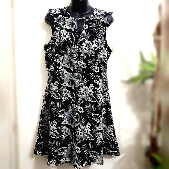 Dresses & Skirts - Tokito dress